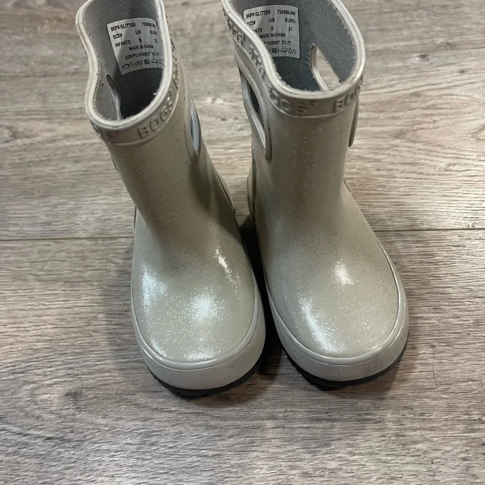 BOGS Kids Waterproof Boots - silver sparkle